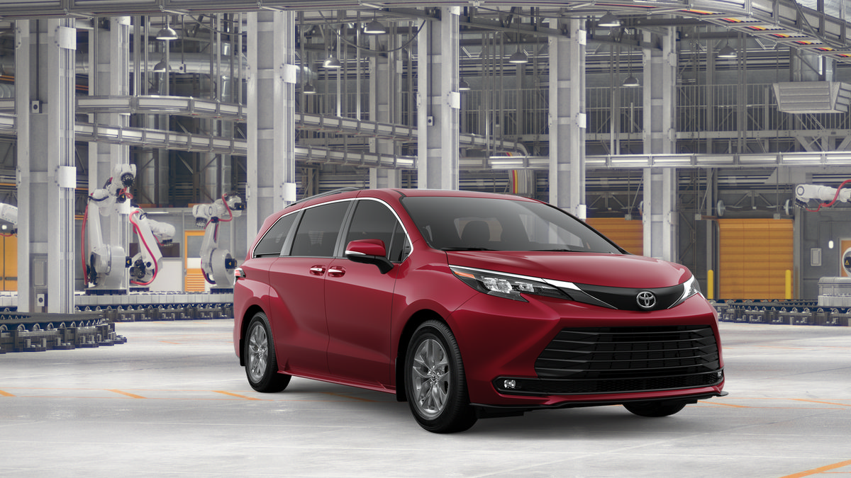 New 2026 Toyota Sienna XLE FWD image 17