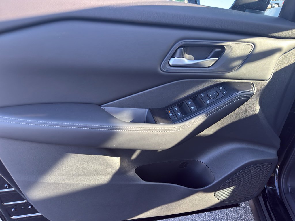 New 2026 Nissan Rogue SV image 13