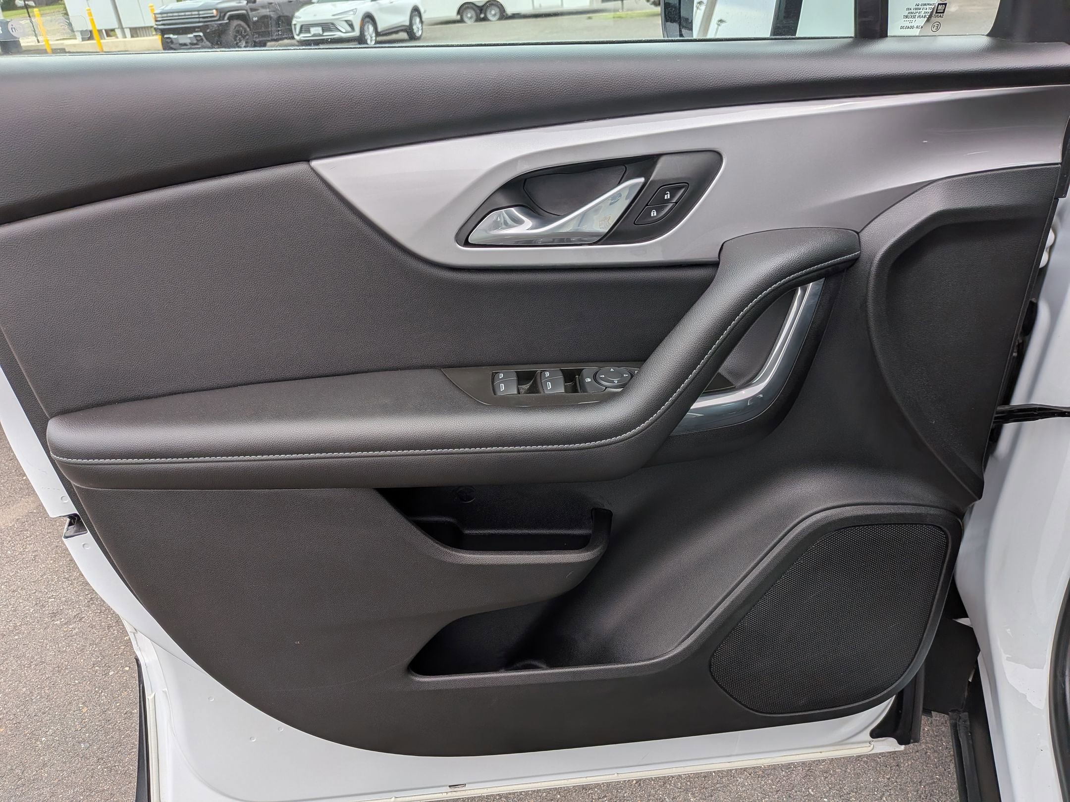 Used 2022 Chevrolet Blazer LT FWD image 21