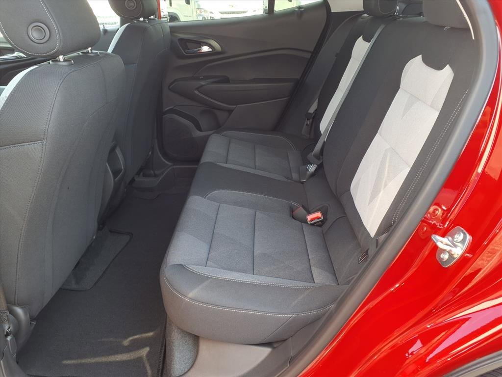 New 2026 Chevrolet Trax LS w/ LS Convenience Package image 7