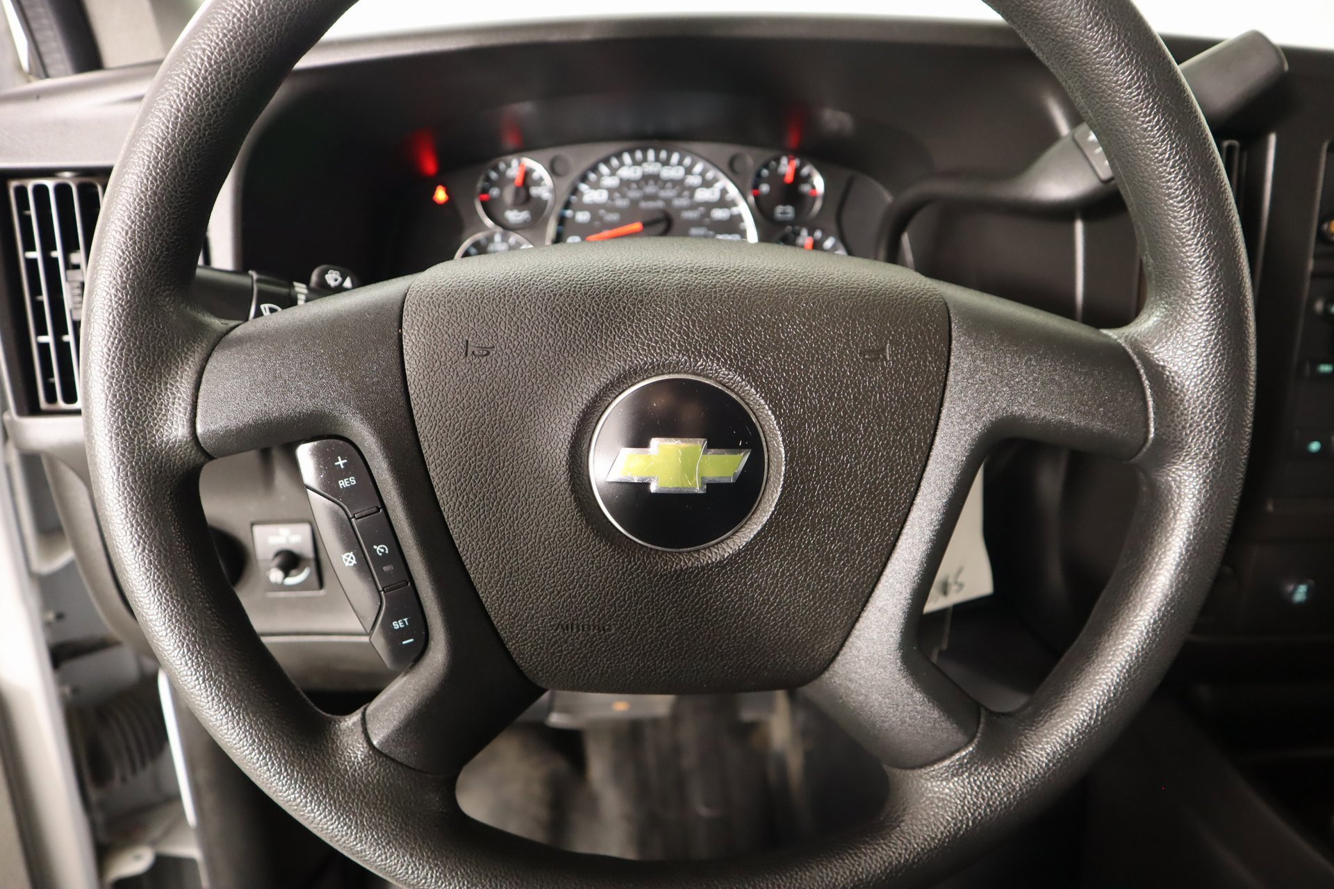 Used 2021 Chevrolet Express 2500 w/ Driver Convenience Package image 3