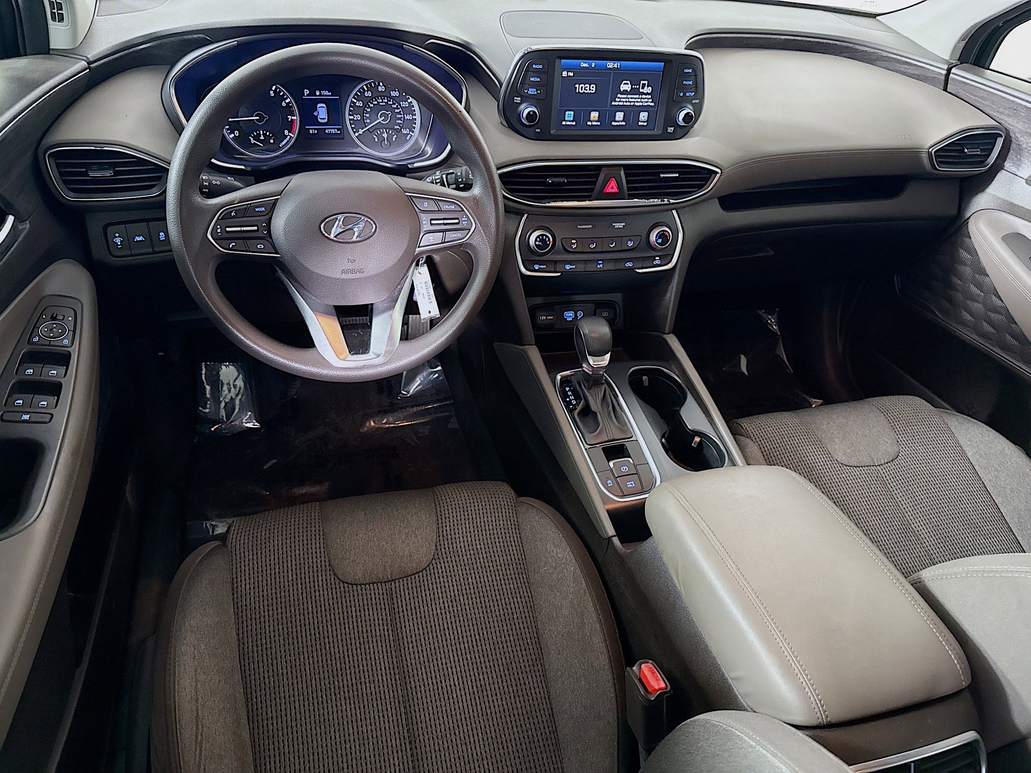 Used 2020 Hyundai Santa Fe SE image 17