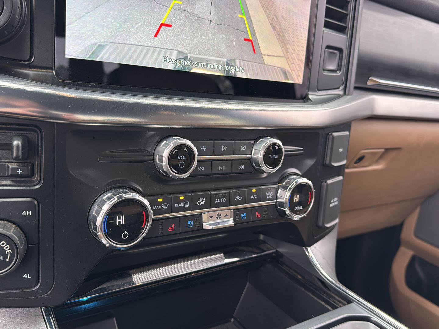 Used 2021 Ford F150 Lariat image 23