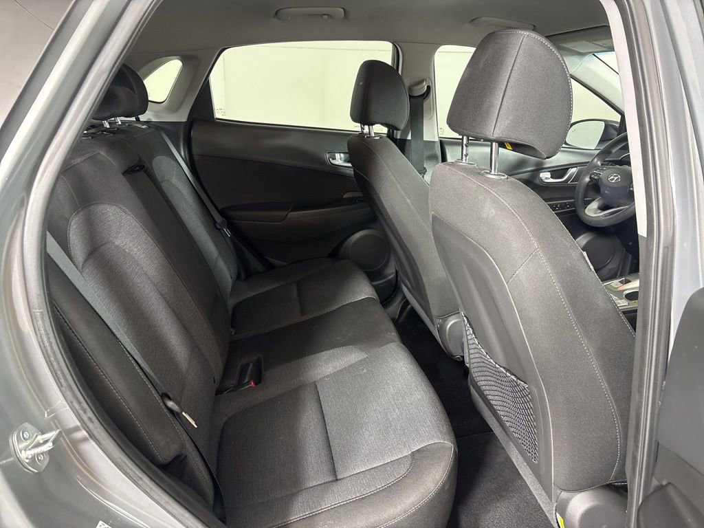 Used 2023 Hyundai Kona SE w/ Cargo Package image 21