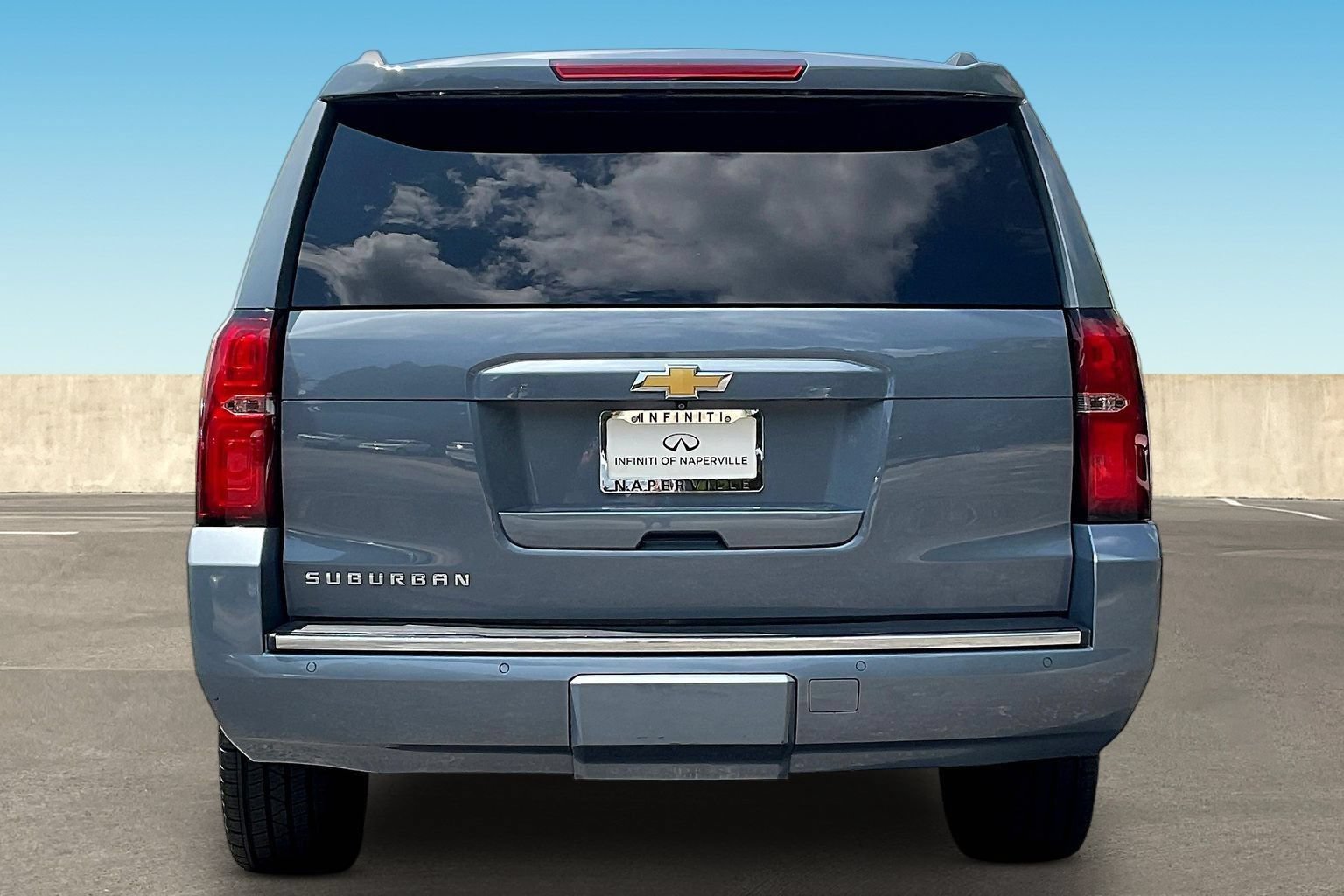 Used 2015 Chevrolet Suburban LTZ AWD/4WD image 6
