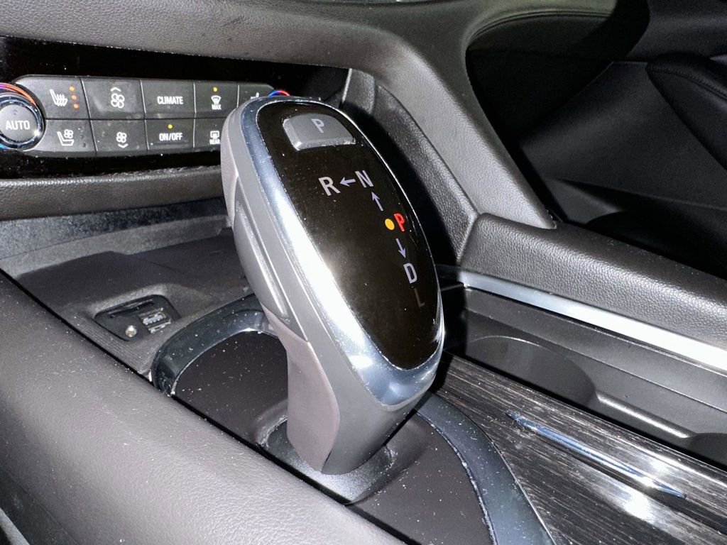 Used 2021 Buick Enclave Avenir w/ Avenir Technology Package image 29