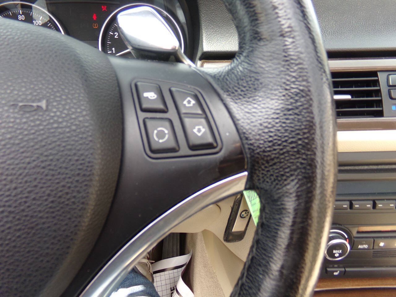 Used 2009 BMW 328i Convertible RWD image 12