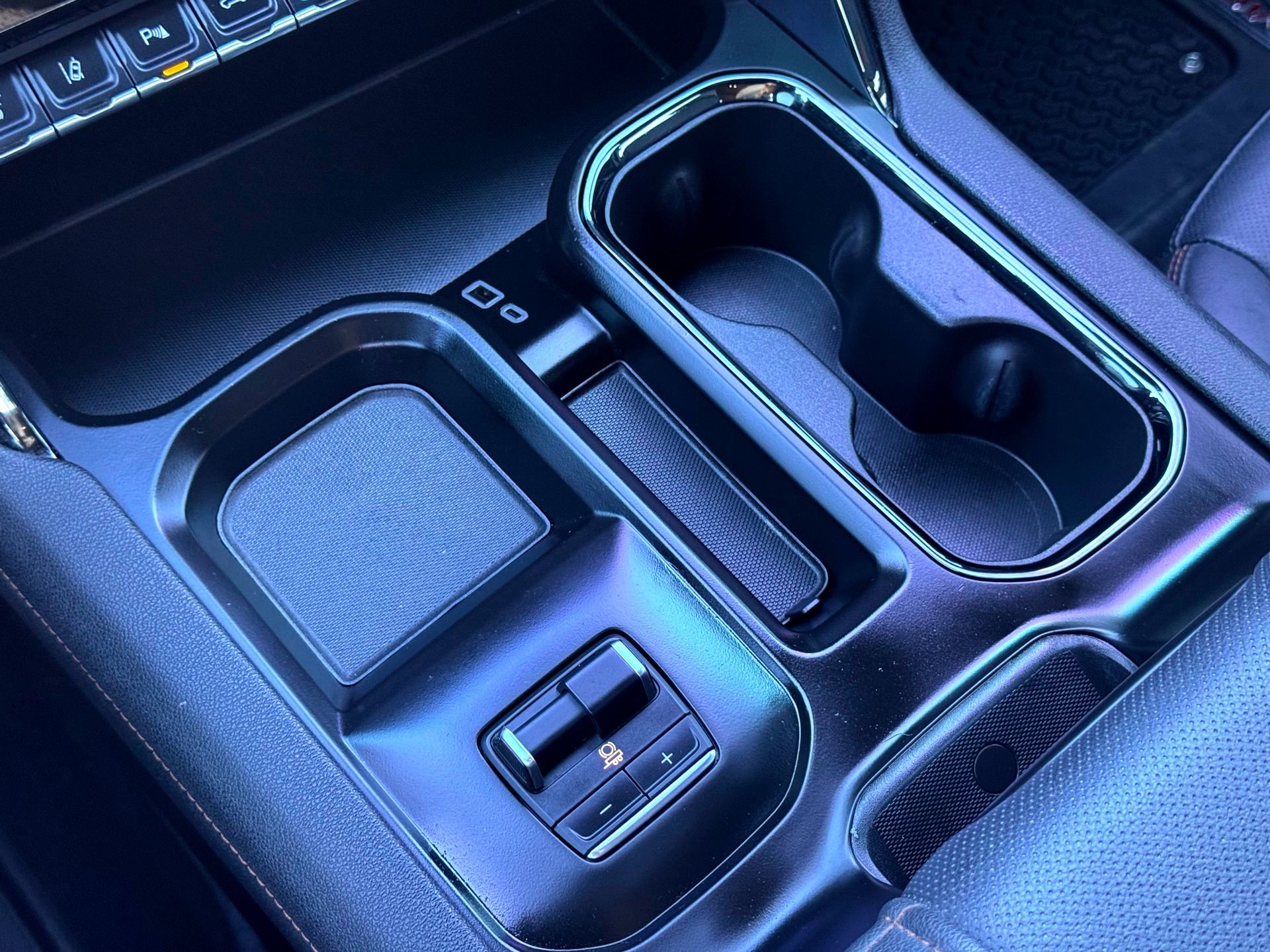 Used 2024 GMC Sierra 3500 AT4 w/ AT4 Premium Plus Package image 30