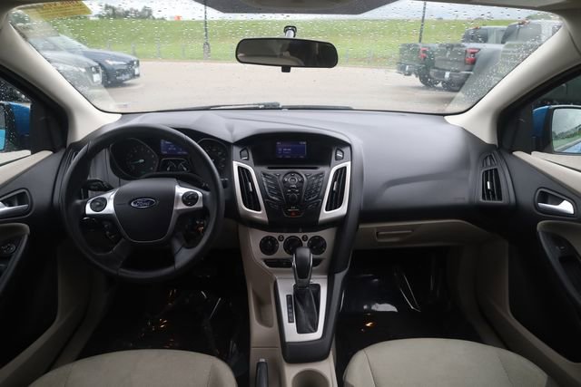 Used 2014 Ford Focus SE FWD image 11