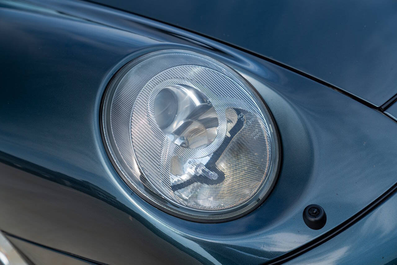Used 1995 Porsche 911 Cabriolet image 19