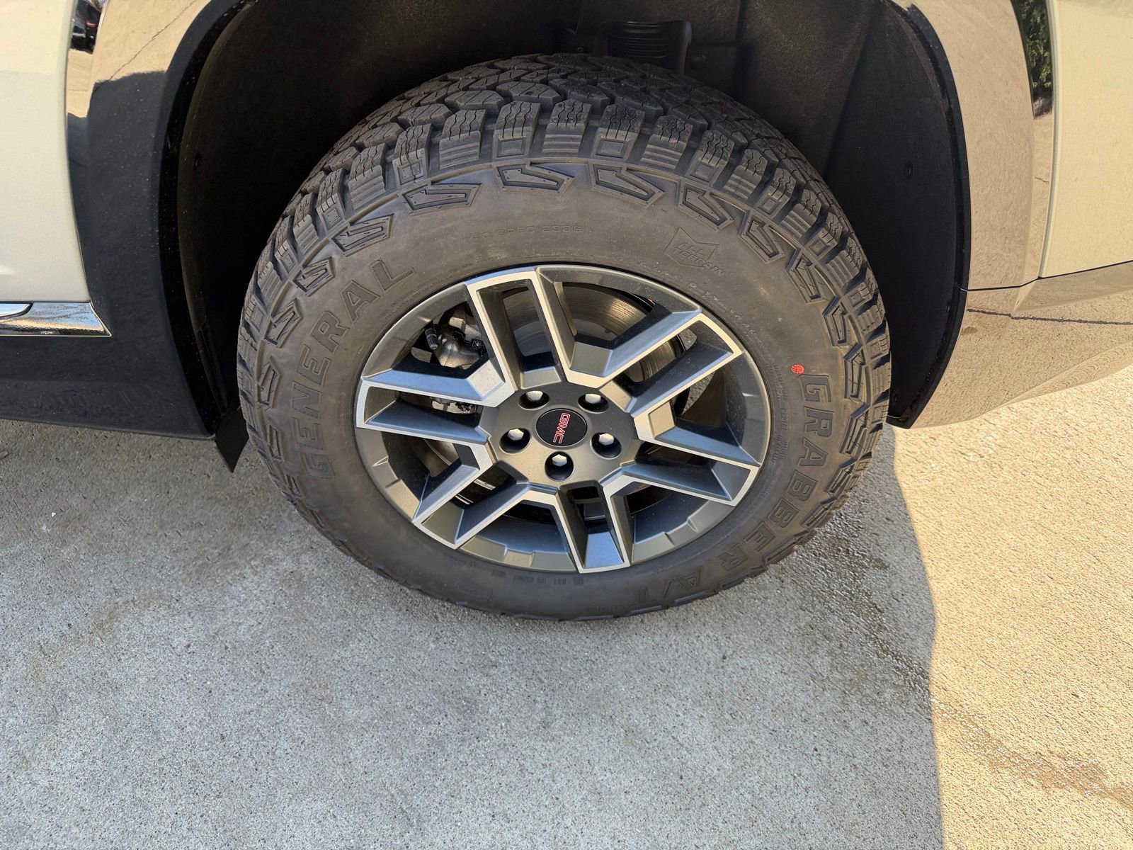 New 2026 GMC Terrain AT4 image 10