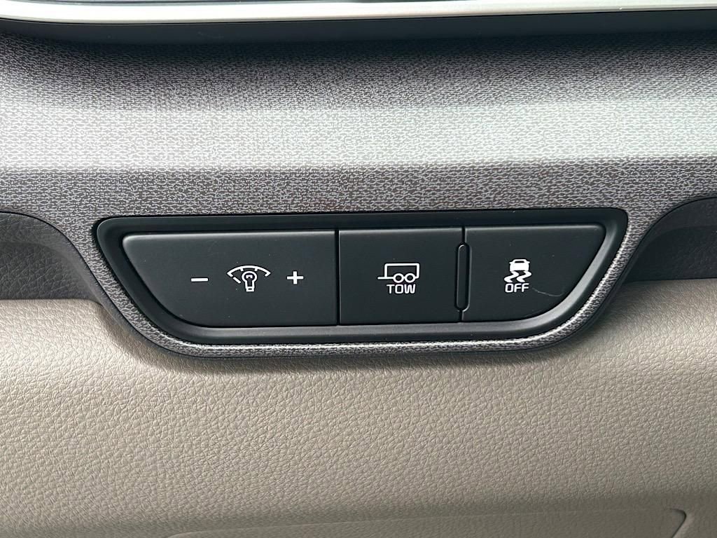New 2026 Kia Carnival EX FWD image 15