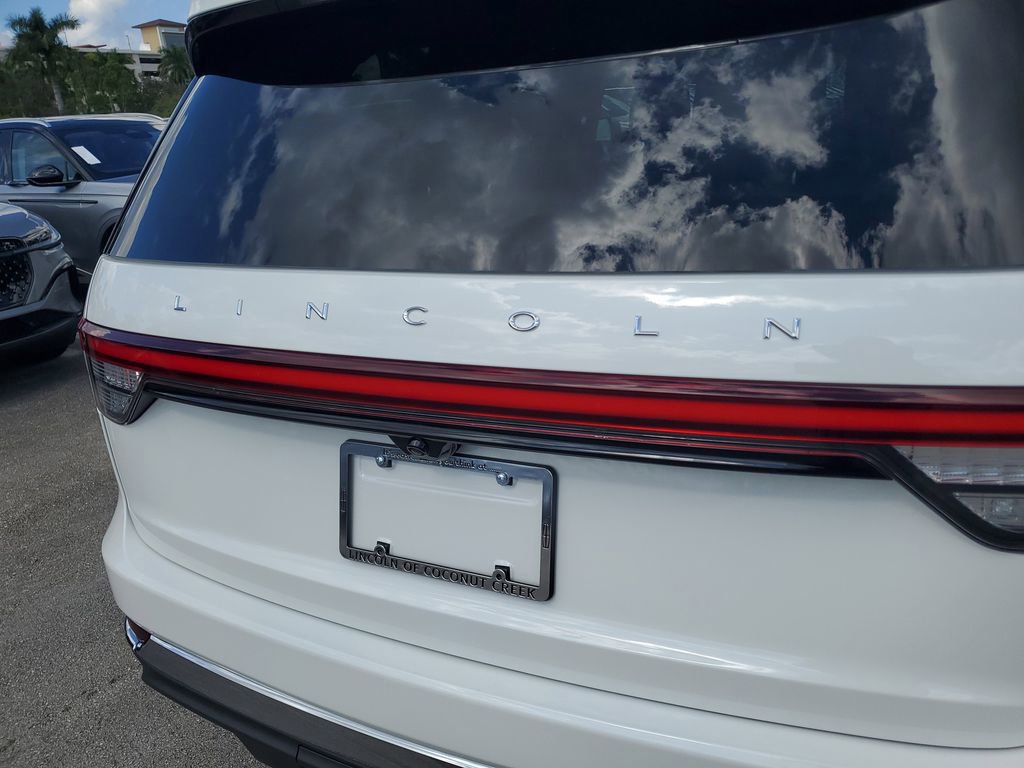 New 2026 Lincoln Aviator 2WD image 5