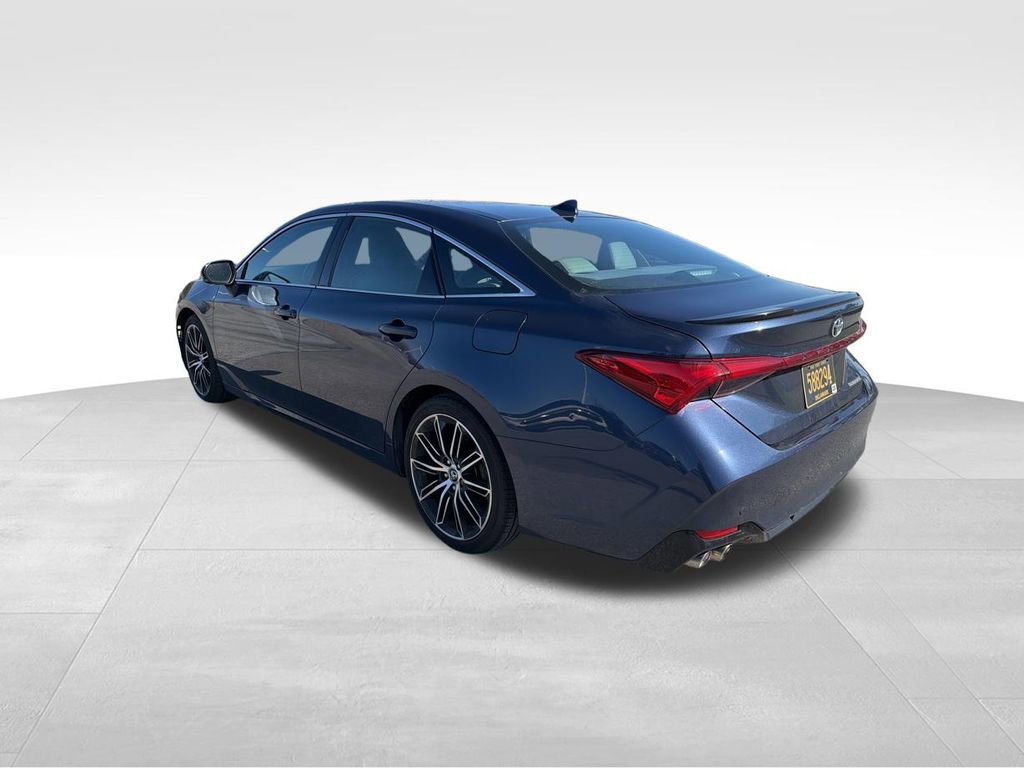 Used 2019 Toyota Avalon Touring w/ Advanced Safety Package image 6