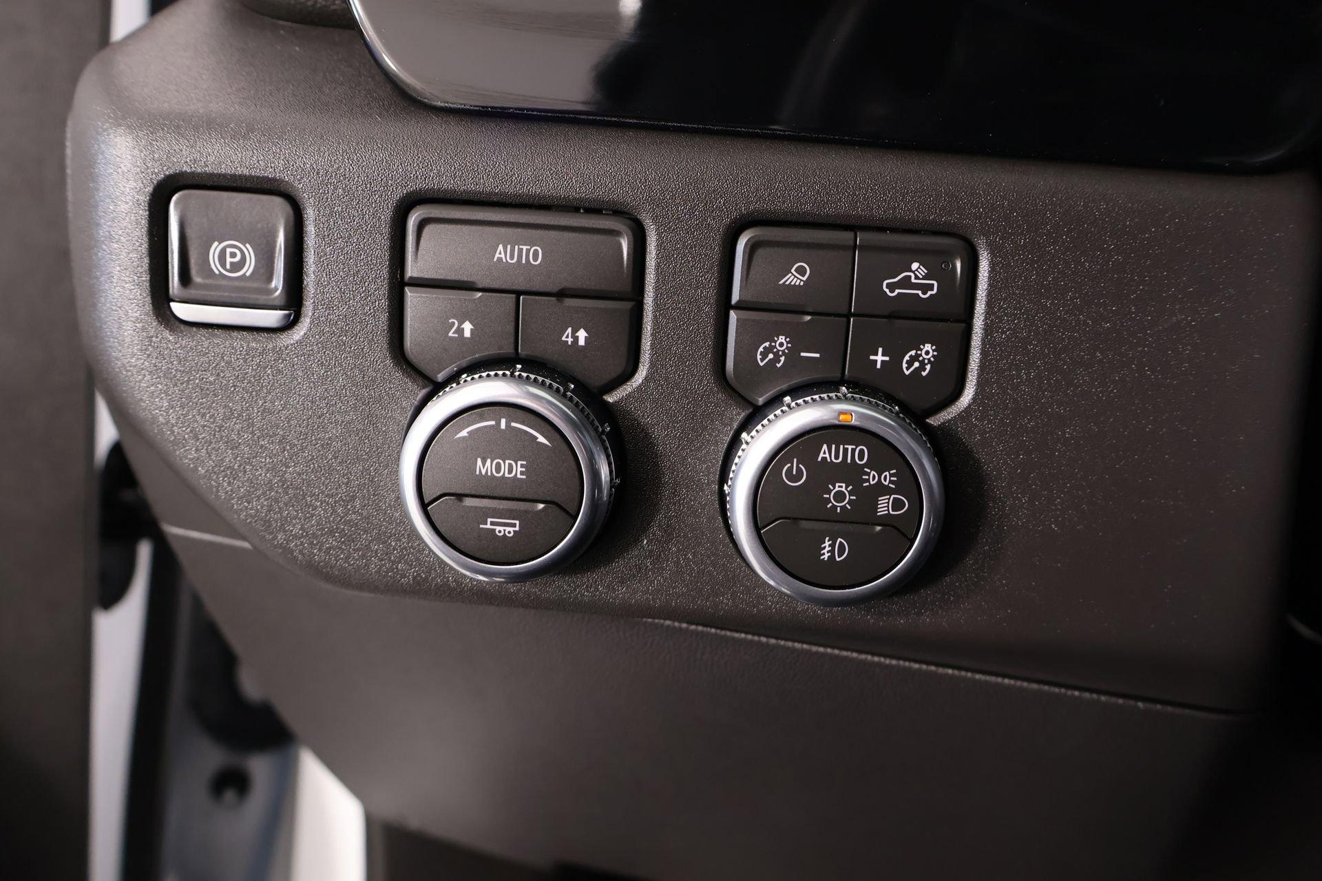 Used 2026 GMC Sierra 1500 SLT w/ SLT Premium Package AWD/4WD image 9