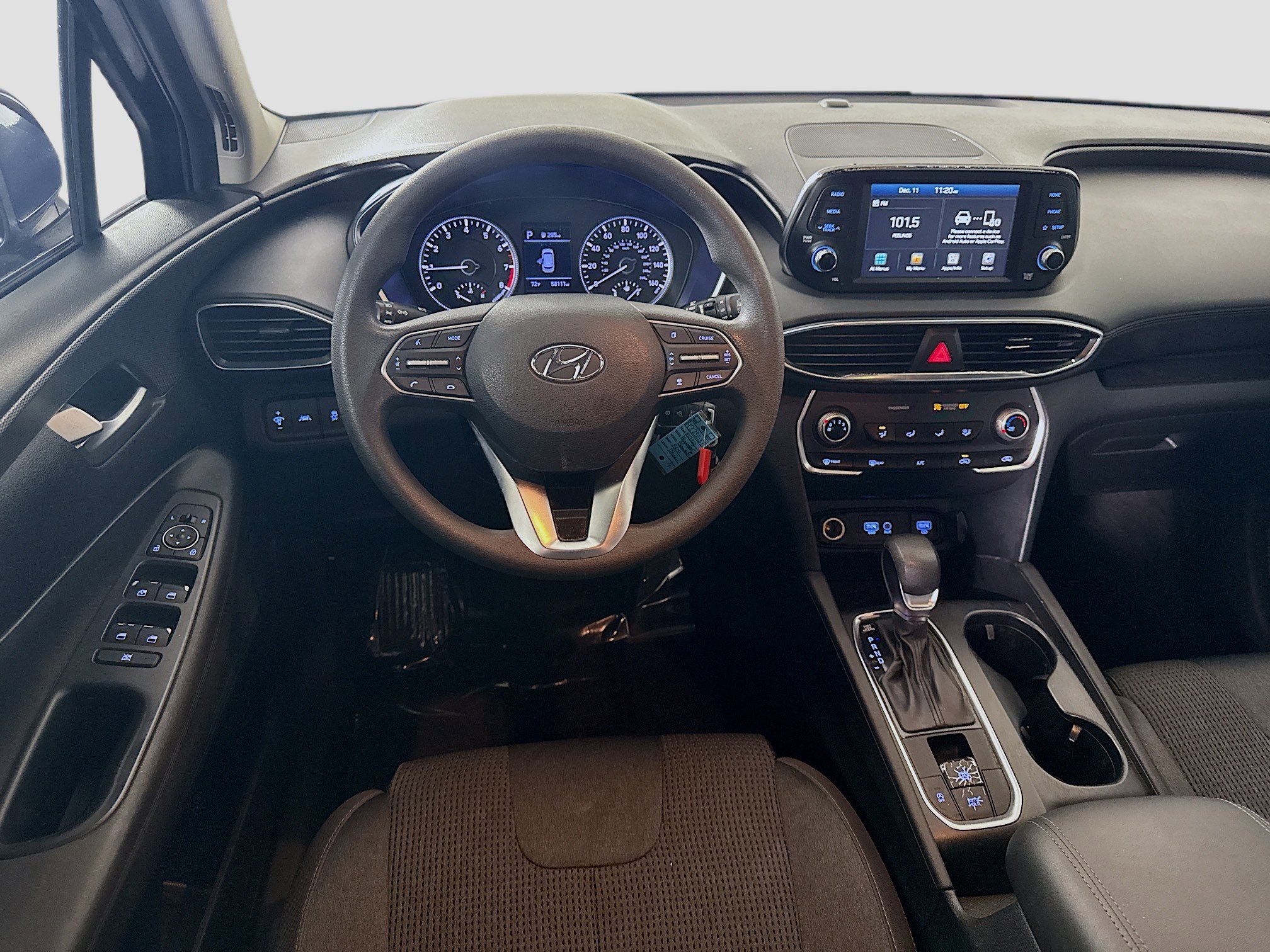 Used 2020 Hyundai Santa Fe SE image 17