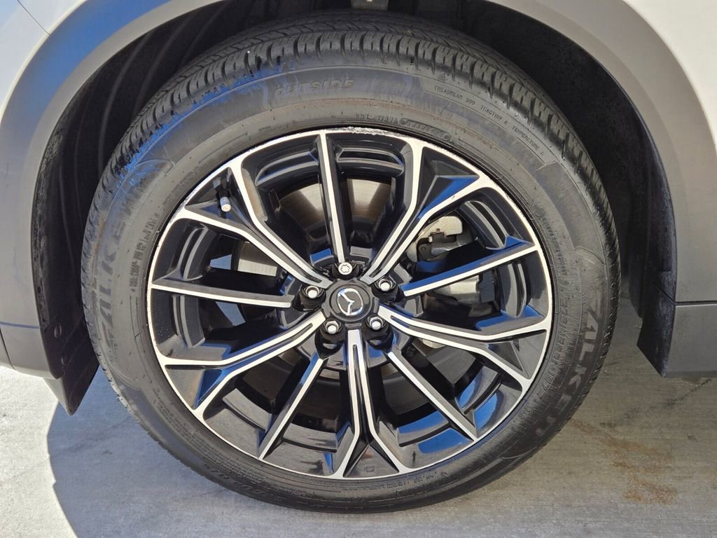 Used 2025 MAZDA CX-70 Plug-In Hybrid w/ Premium Pkg image 11