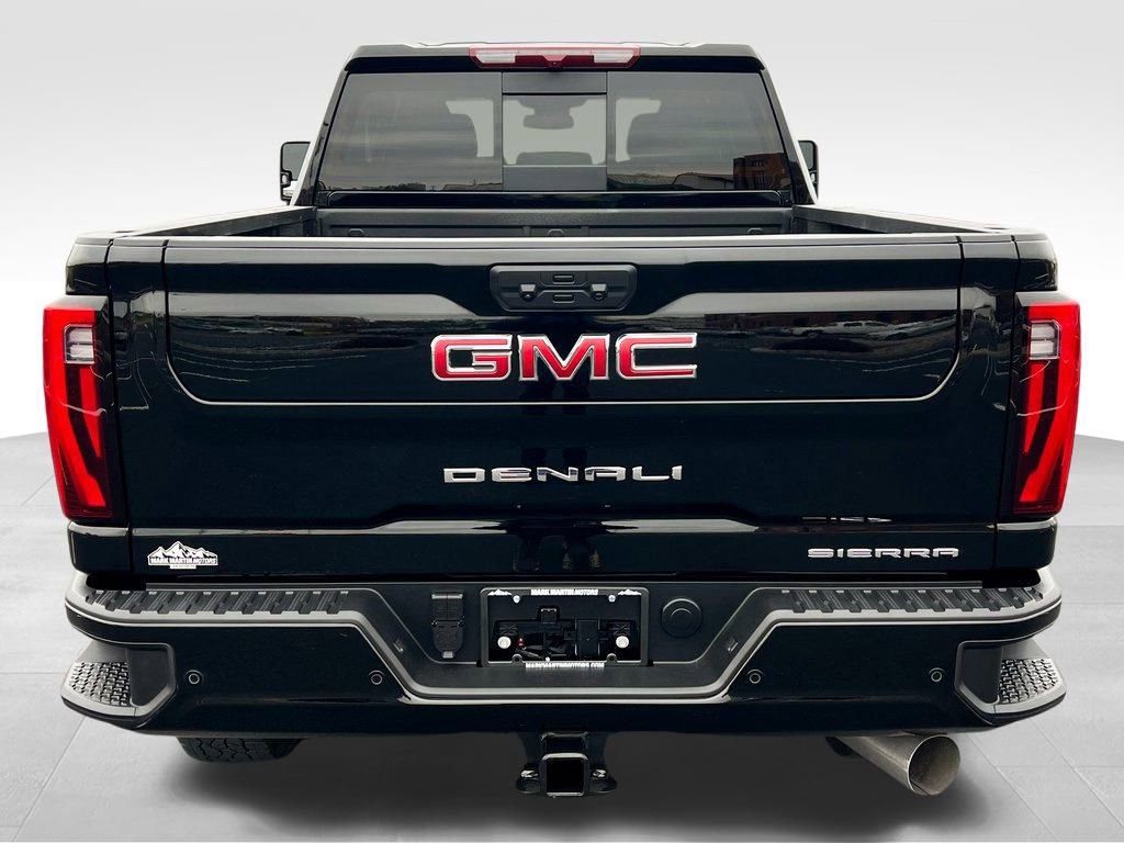 Used 2025 GMC Sierra 2500 Denali image 7