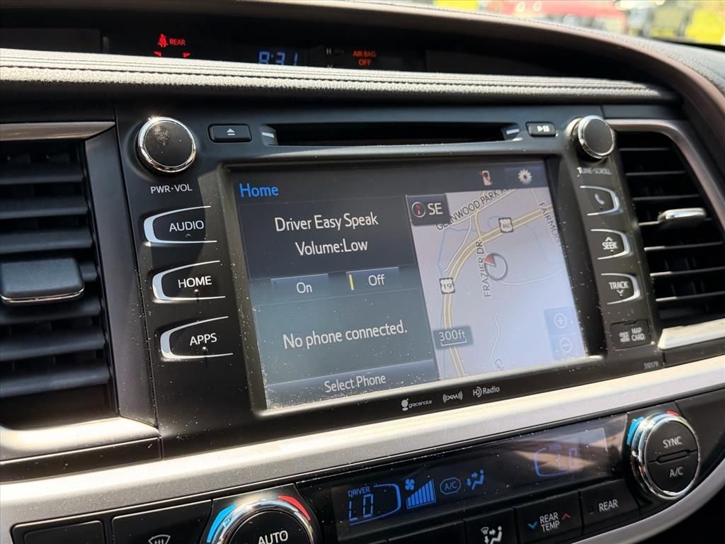Used 2018 Toyota Highlander XLE AWD/4WD image 20