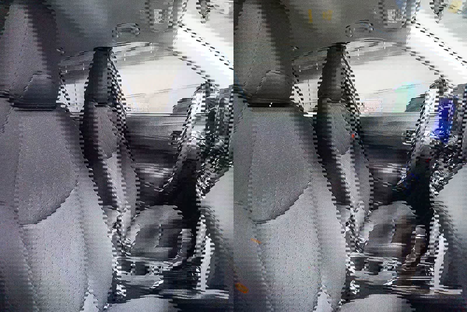 Certified 2025 Toyota Corolla Cross LE FWD image 18