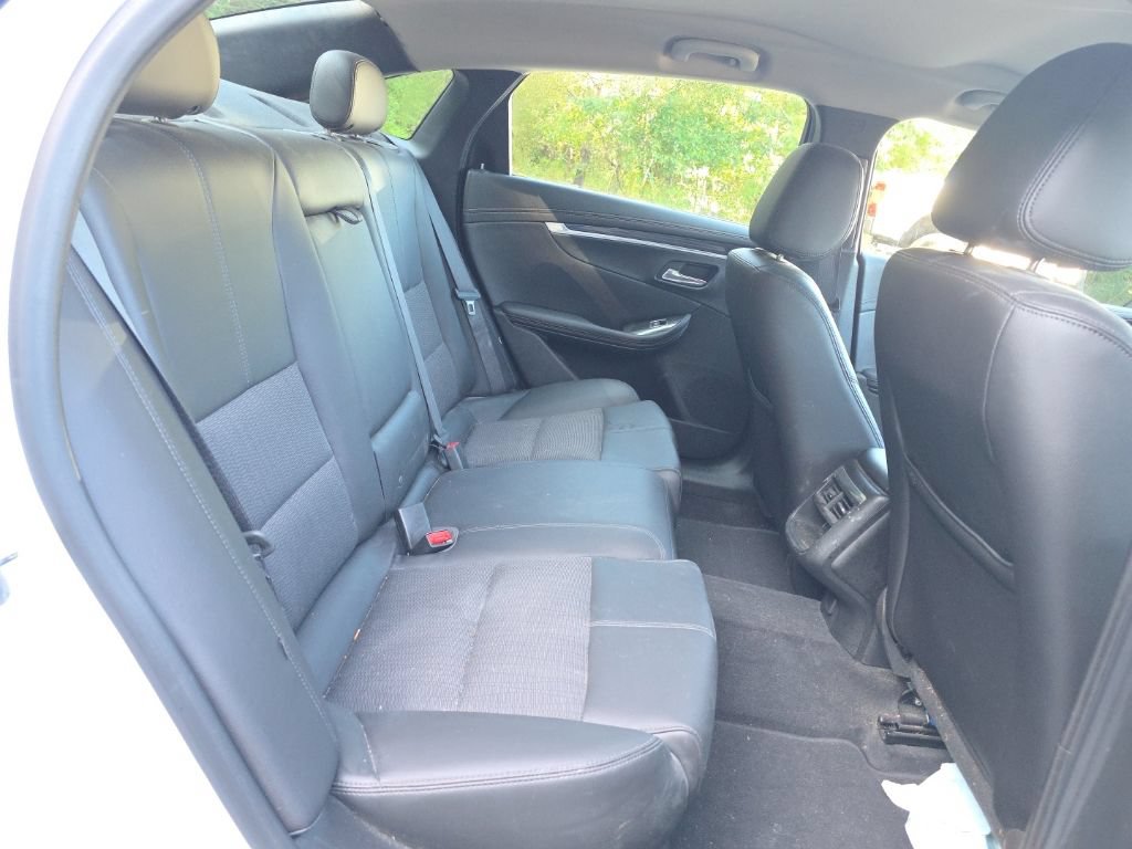 Used 2018 Chevrolet Impala LT FWD image 16