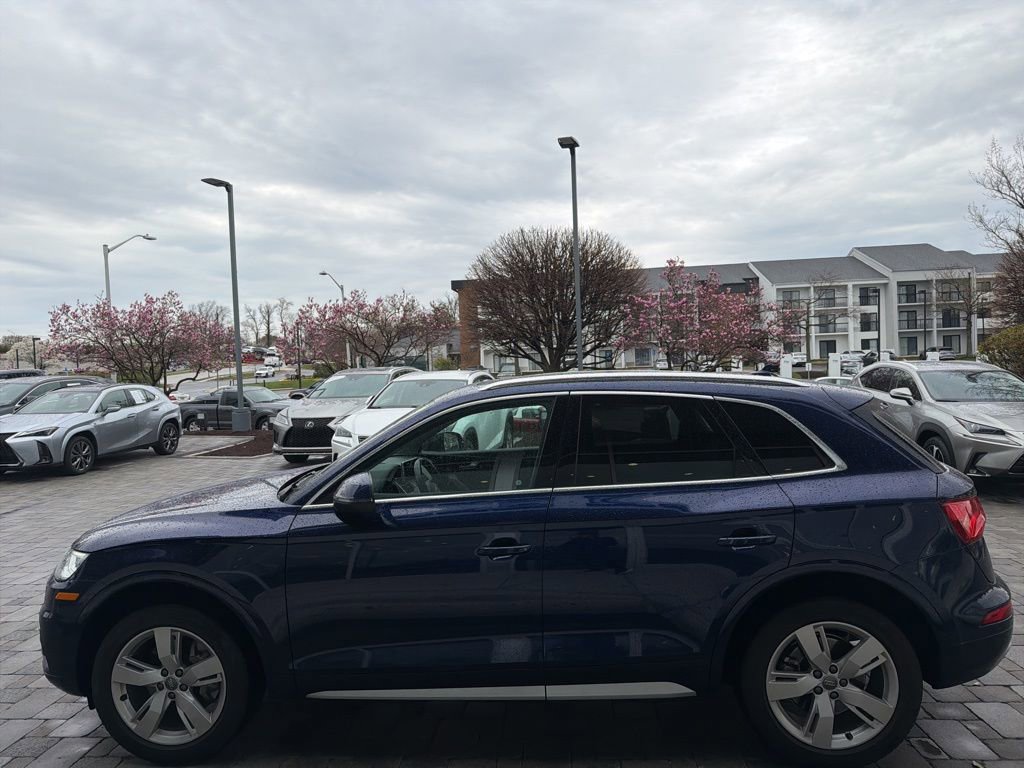 Used 2019 Audi Q5 2.0T Premium Plus w/ Premium Plus Package image 19