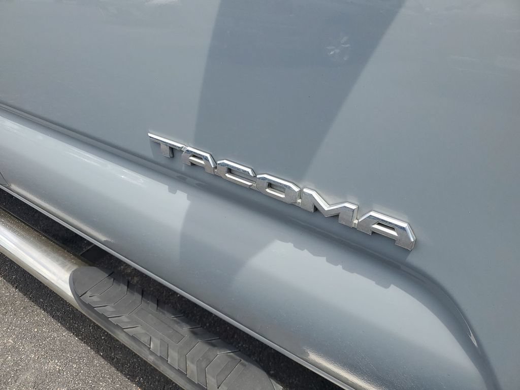 Used 2020 Toyota Tacoma SR5 RWD image 30