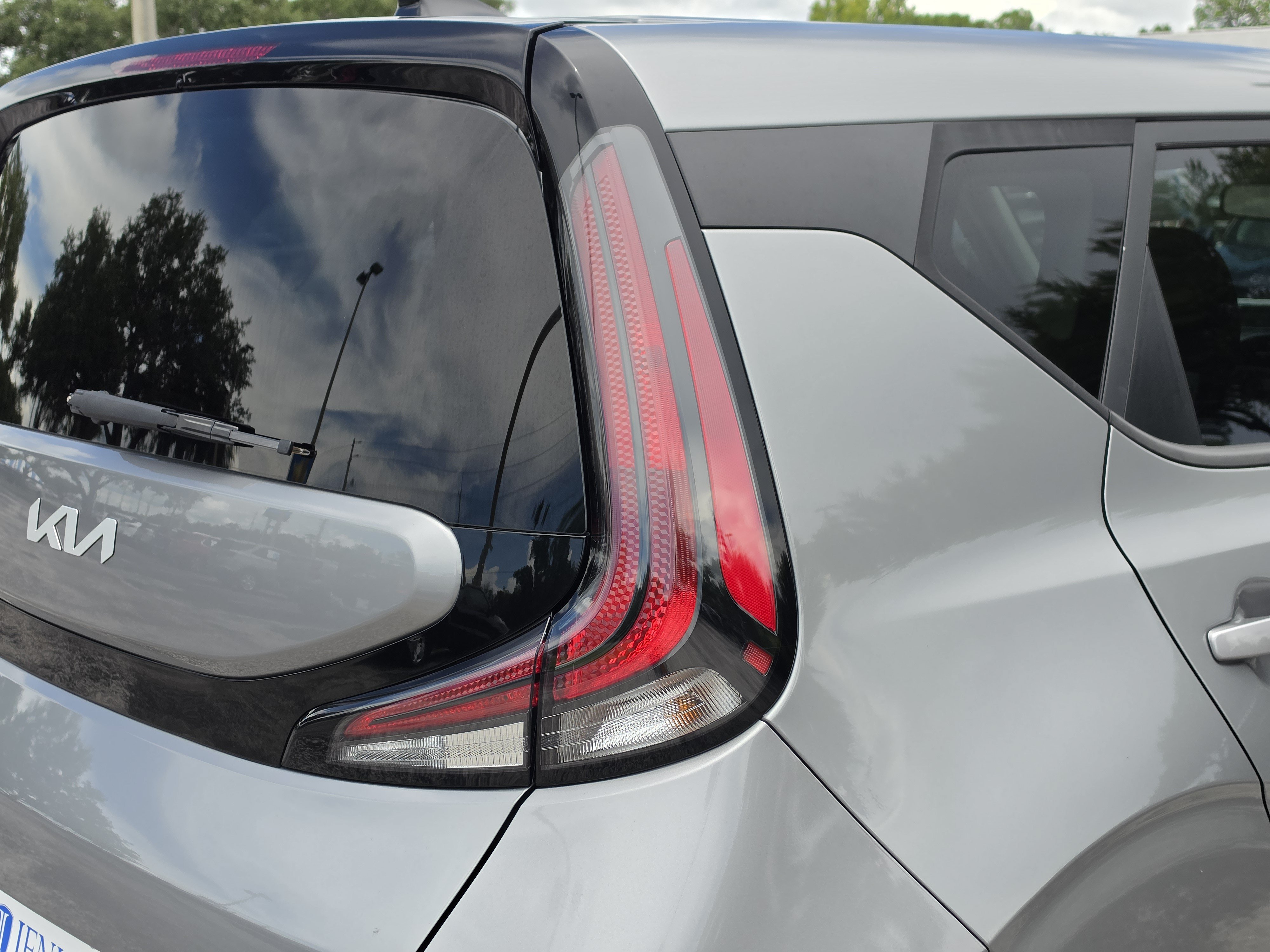Used 2024 Kia Soul LX w/ Option Group 015 FWD image 14