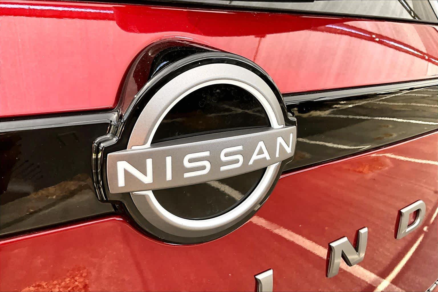 New 2026 Nissan Pathfinder Platinum AWD/4WD image 15
