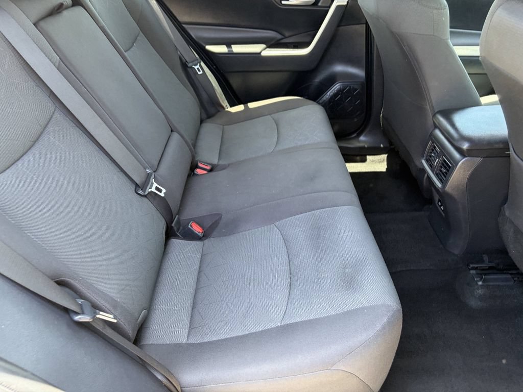 Used 2024 Toyota RAV4 XLE w/ Convenience Package FWD image 19
