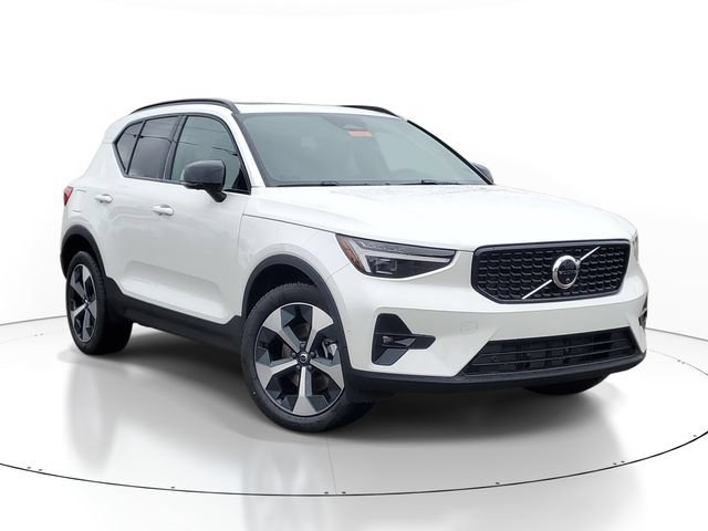 New 2026 Volvo XC40 B5 Plus w/ Protection Package Premier