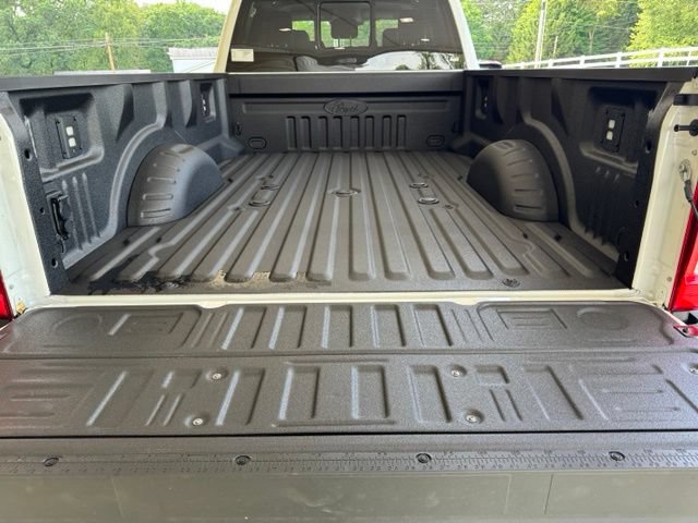 New 2026 Ford F350 Lariat w/ Lariat Premium Package AWD/4WD image 32