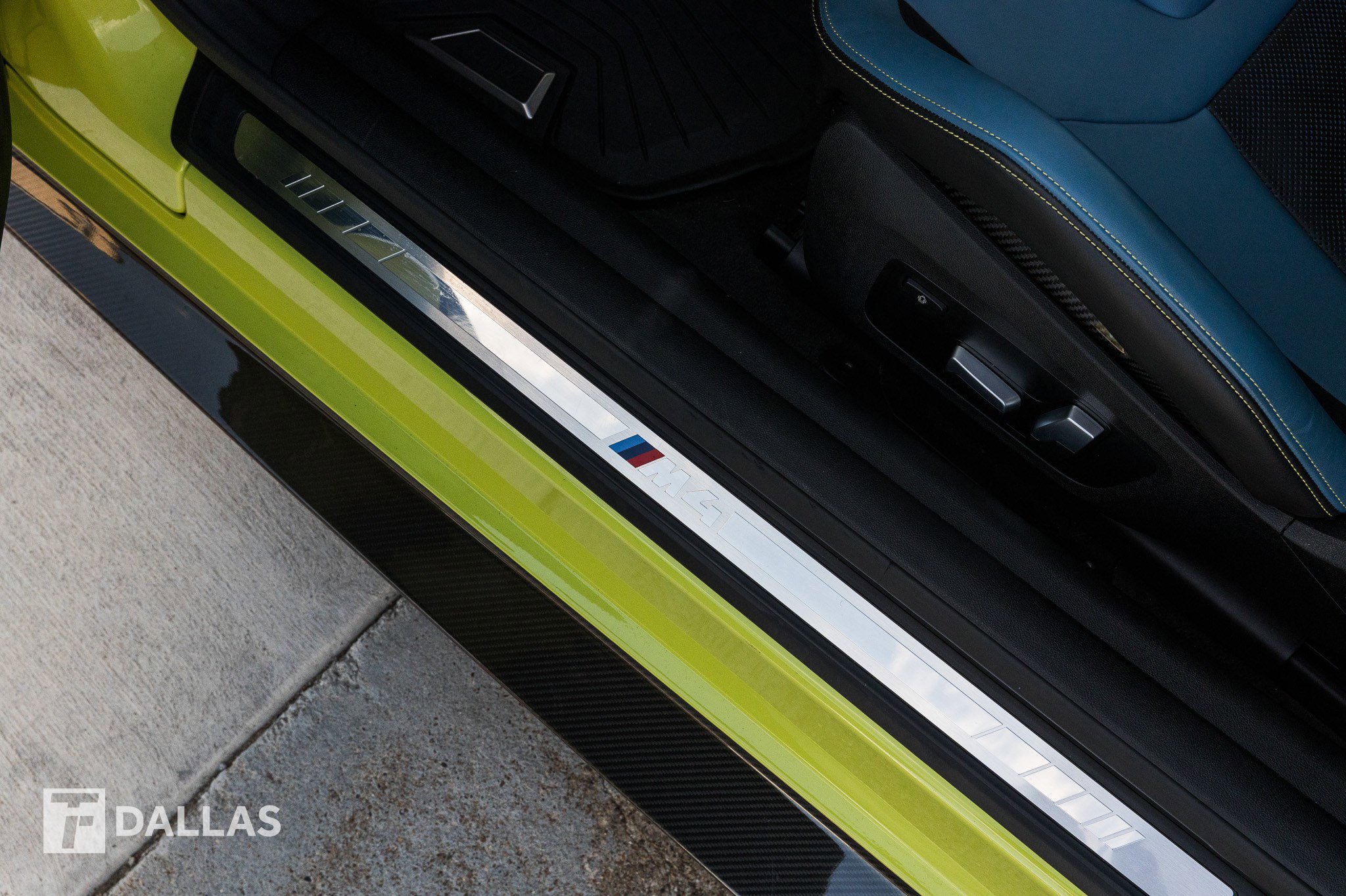 Used 2023 BMW M4 xDrive Competition w/ M Carbon Exterior Package image 28