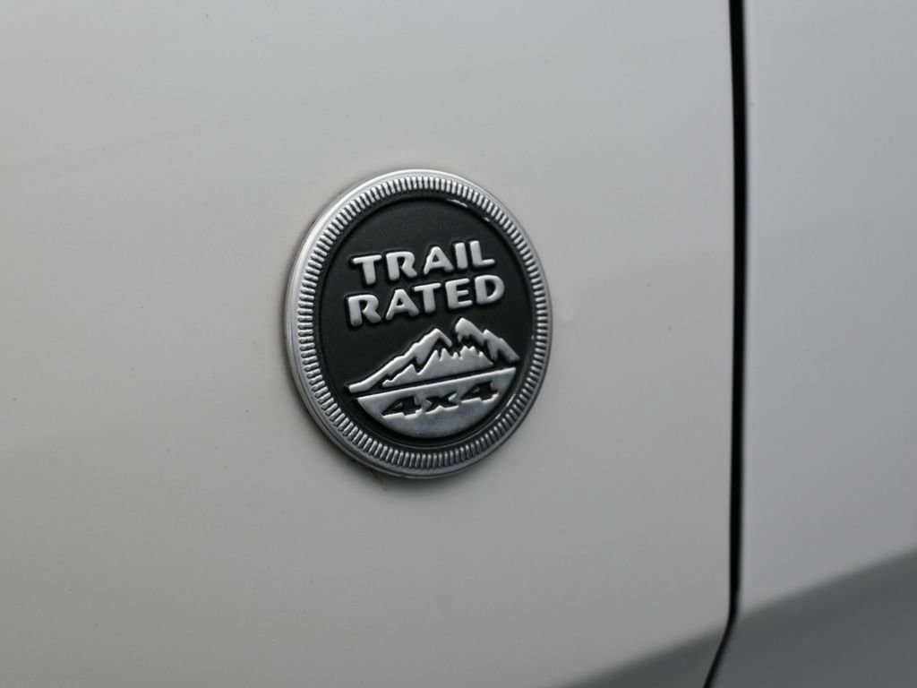 Used 2020 Jeep Grand Cherokee Overland image 33