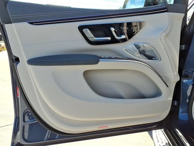 Used 2024 Mercedes-Benz EQS 450+ SUV image 12