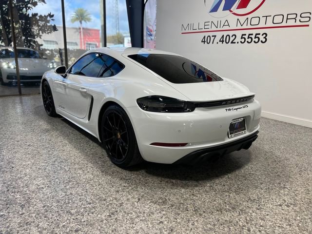 Used 2022 Porsche 718 Cayman GTS image 3