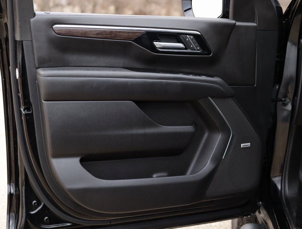 Used 2025 Chevrolet Tahoe Z71 w/ Z71 Off-Road Package image 26