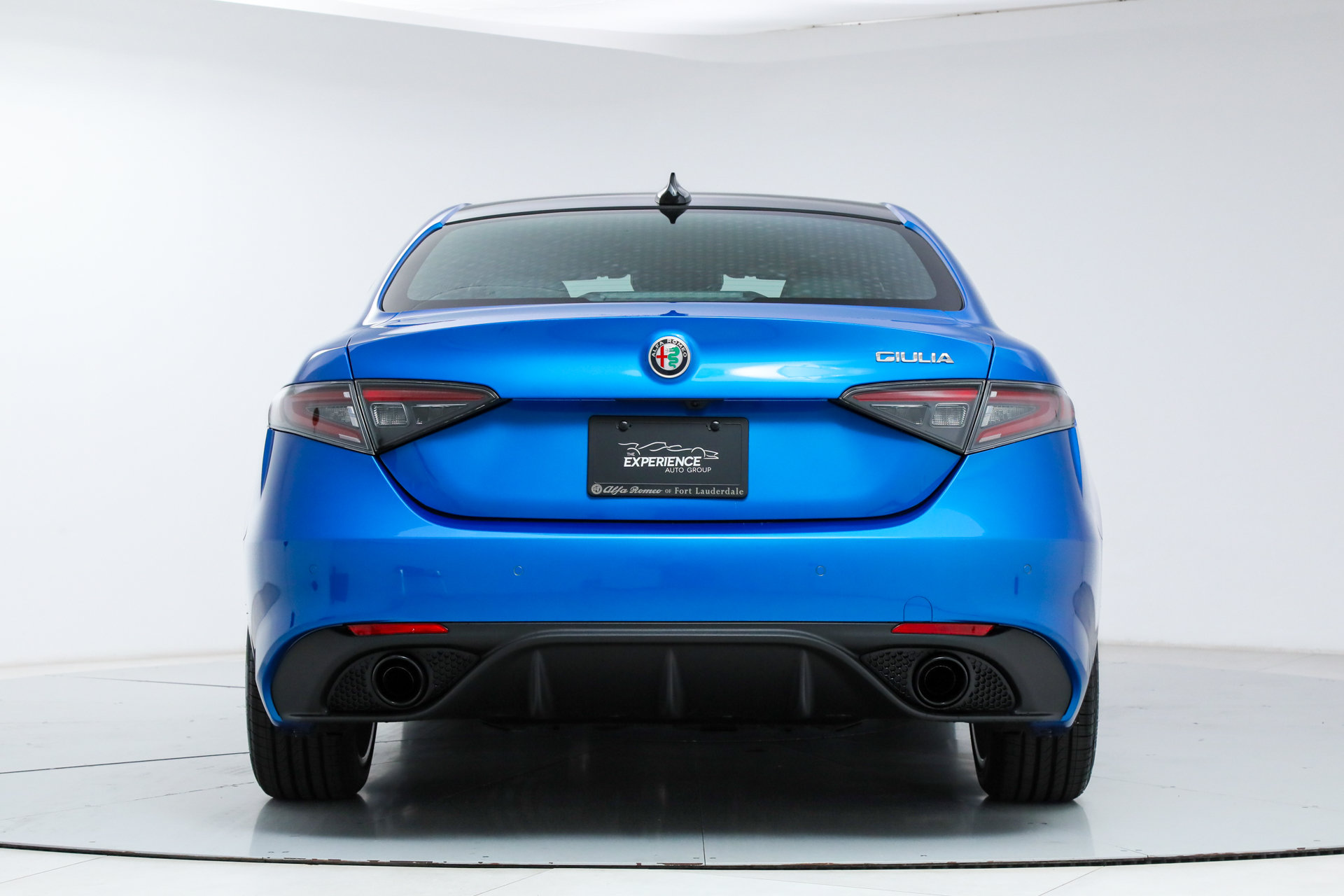 New 2026 Alfa Romeo Giulia w/ Driving Assist Package RWD image 4
