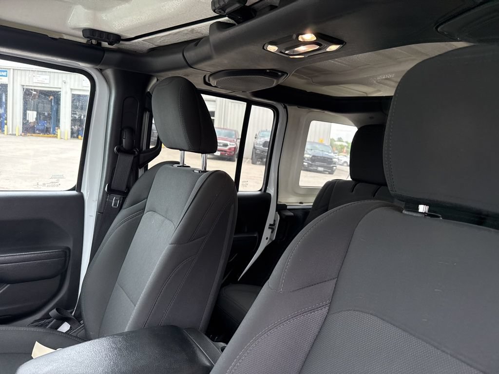 Used 2022 Jeep Wrangler Unlimited Sport AWD/4WD image 23