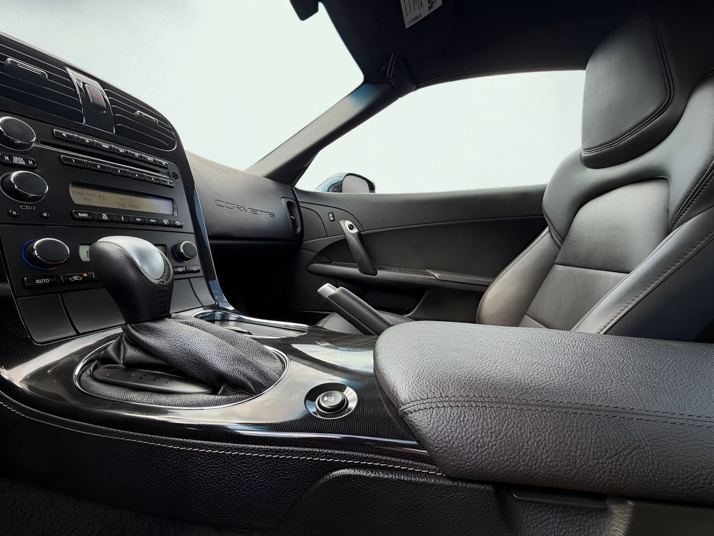 Used 2013 Chevrolet Corvette Grand Sport RWD image 45