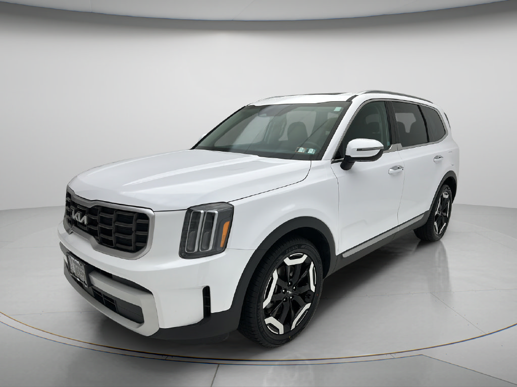 Used 2025 Kia Telluride S AWD/4WD image 3