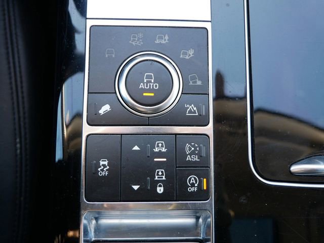 Used 2015 Land Rover Range Rover Supercharged image 23