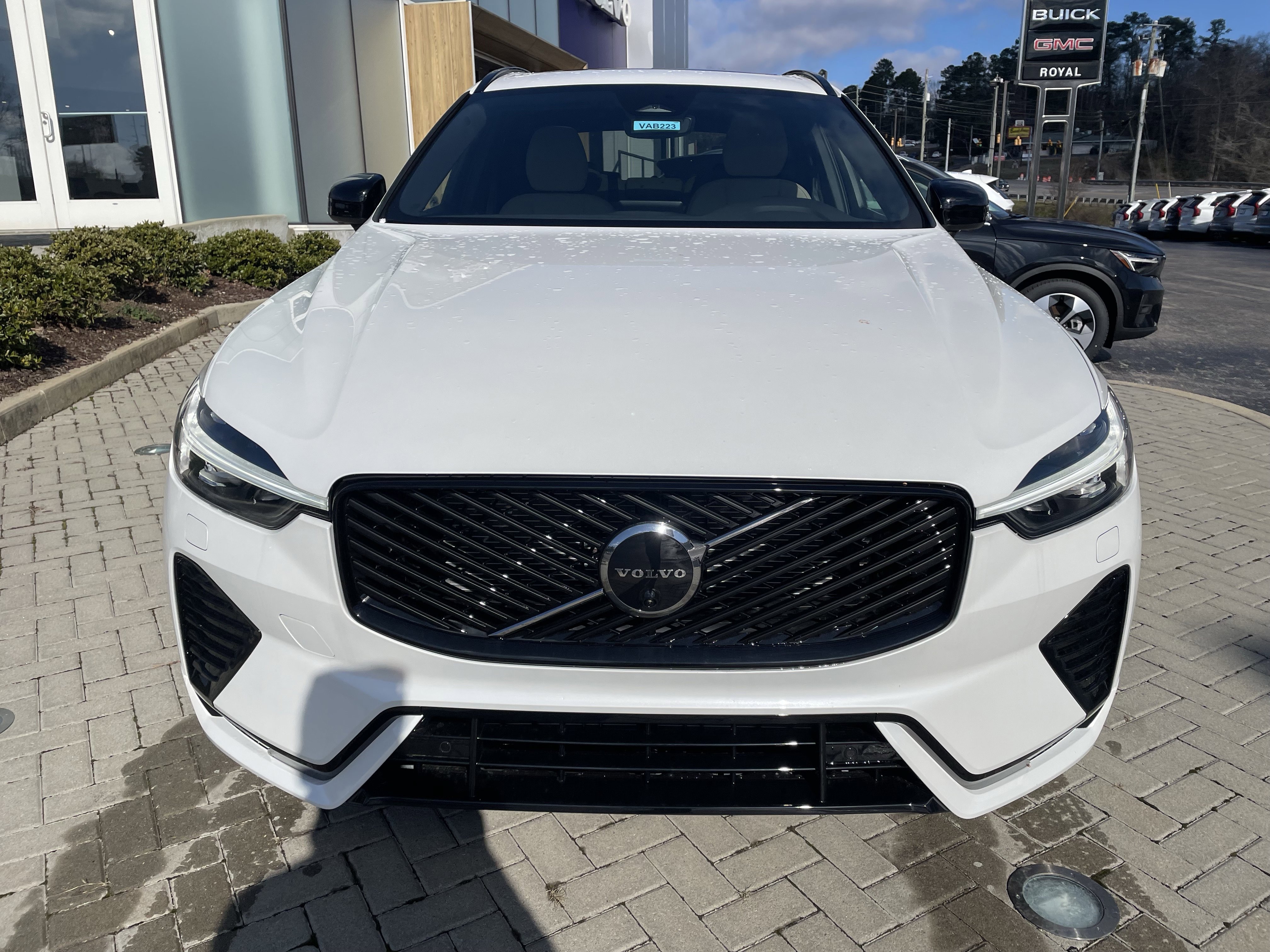 New 2026 Volvo XC60 B5 Plus w/ Protection Package Premier image 2