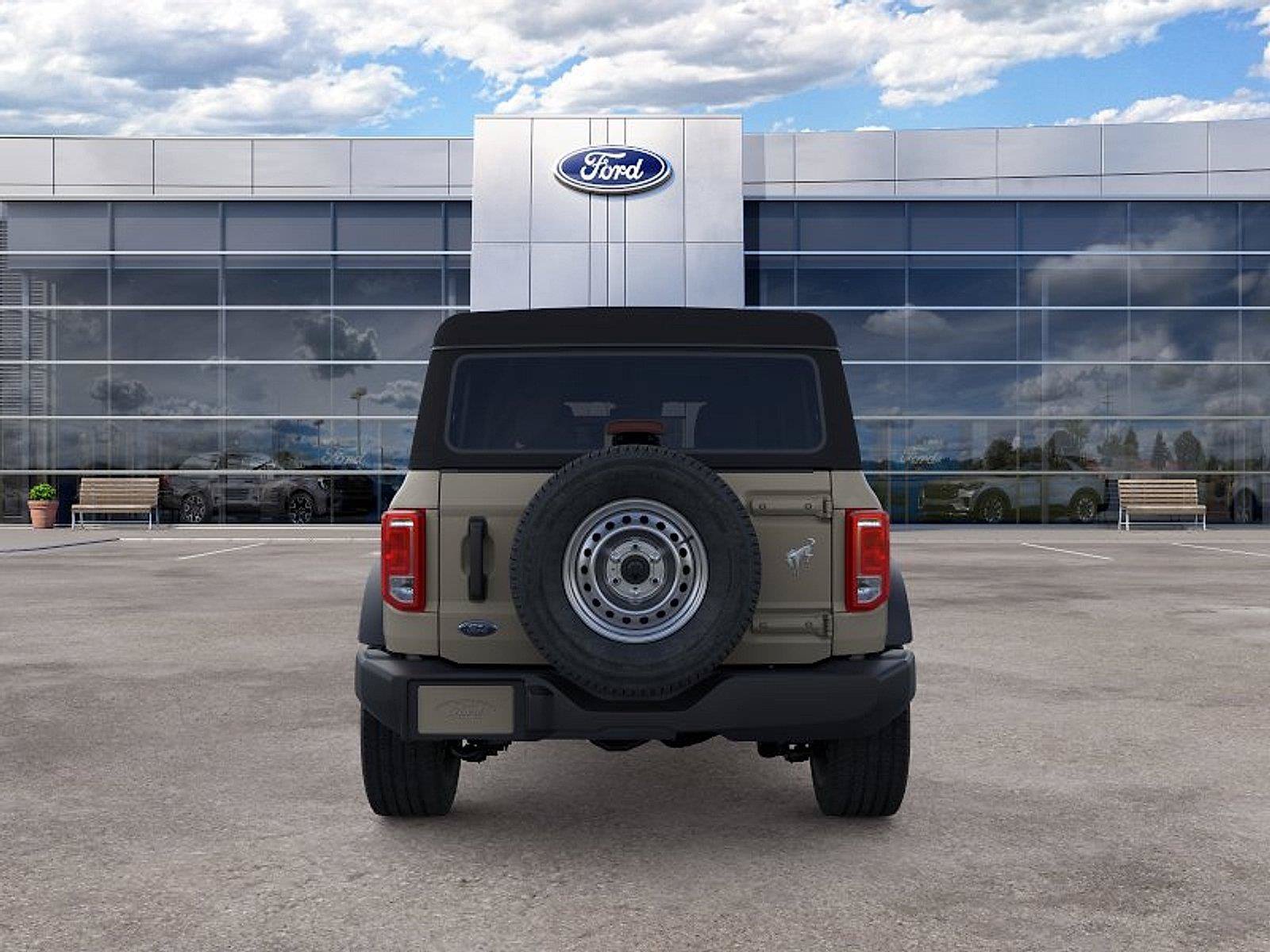 New 2026 Ford Bronco 4-Door AWD/4WD image 5