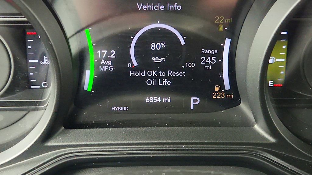 Used 2025 Jeep Wrangler Unlimited Sahara w/ Safety Group AWD/4WD image 15