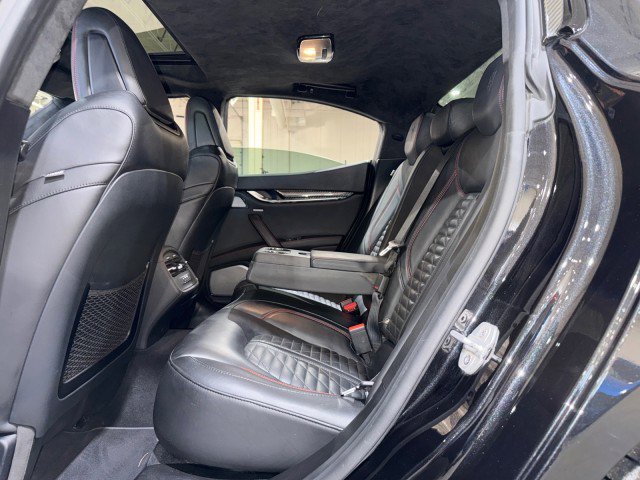 Used 2022 Maserati Ghibli Trofeo image 12