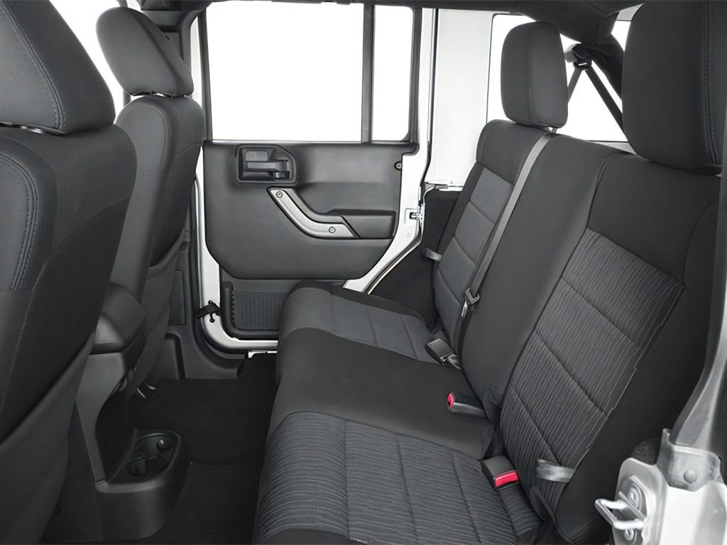 Used 2014 Jeep Wrangler Unlimited Sahara w/ Dual Top Group image 8