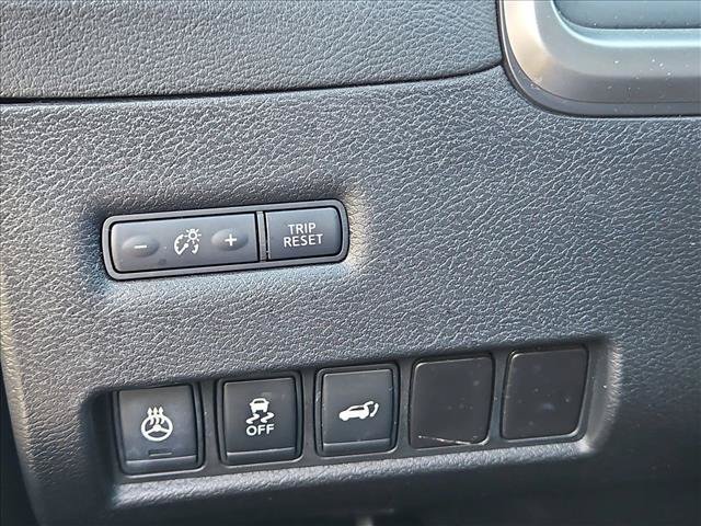 Used 2016 Nissan Murano Platinum FWD image 15