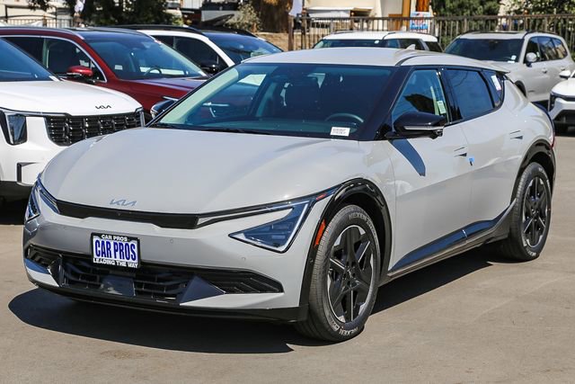 New 2025 Kia EV6 Wind image 4