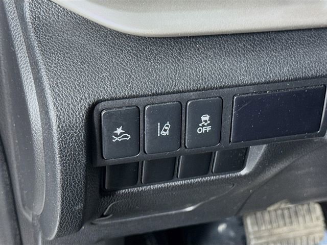 Used 2023 Mitsubishi Eclipse Cross SE image 17